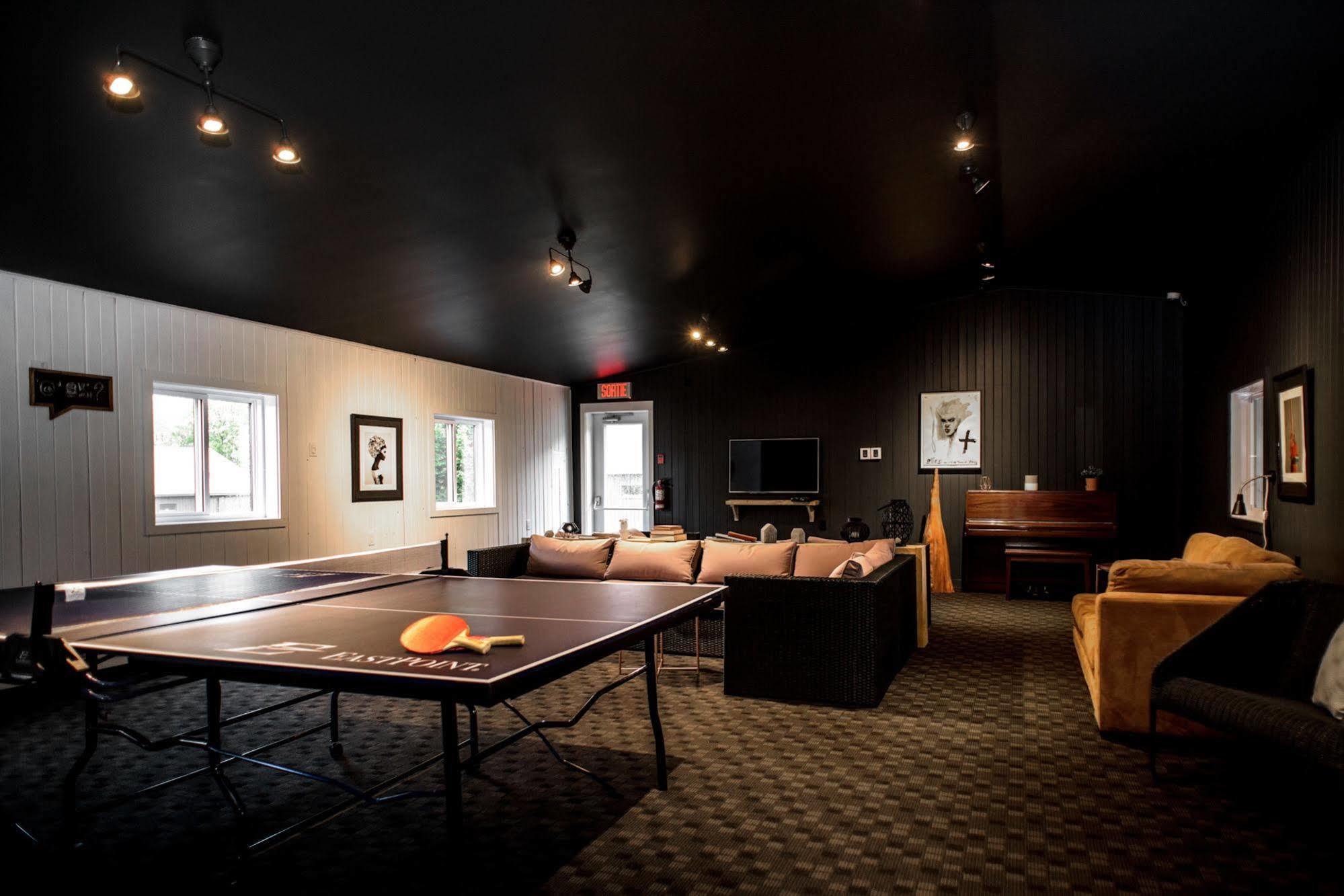 Beatnik Hotel Bromont Extérieur photo