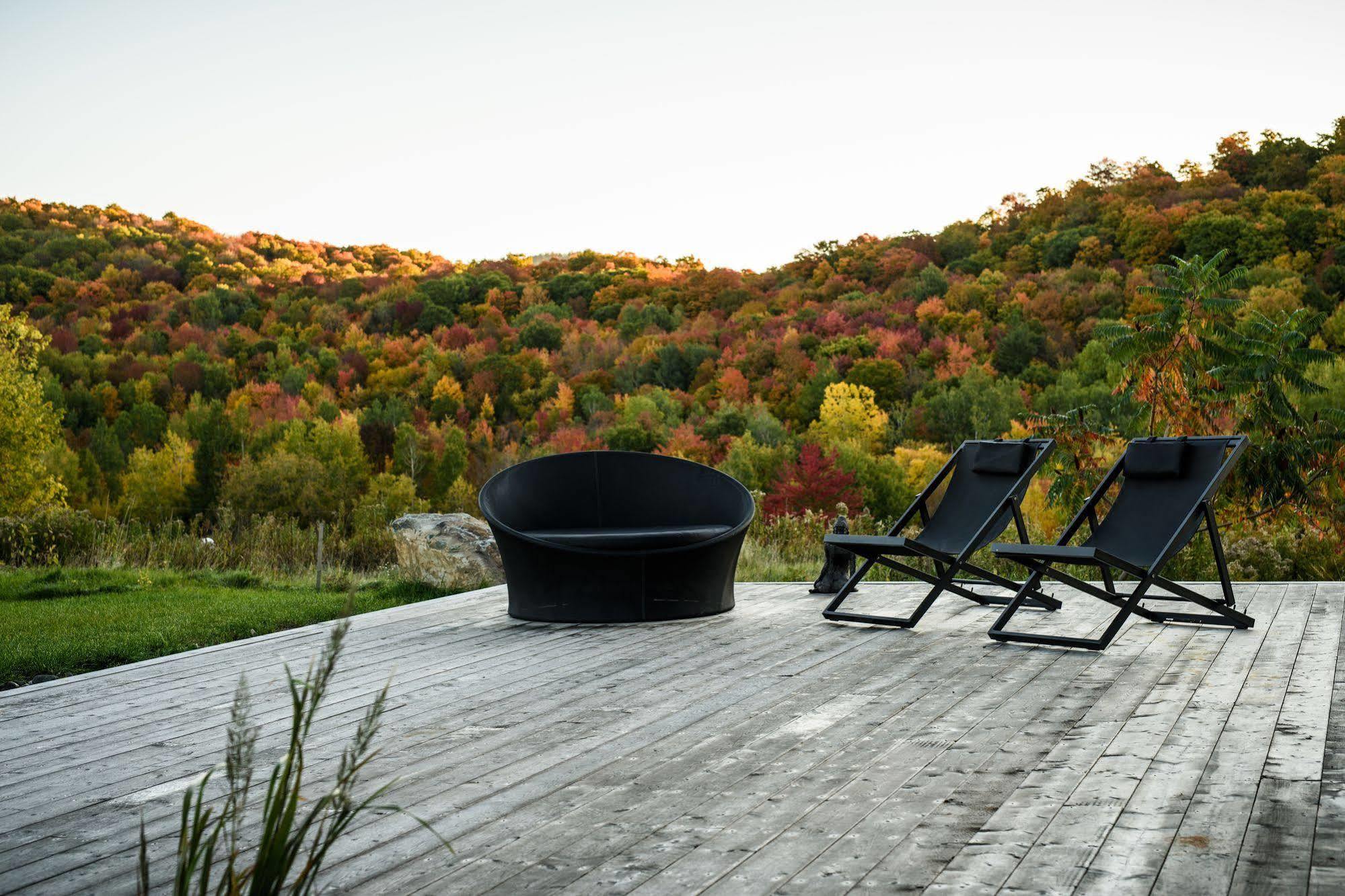 Beatnik Hotel Bromont Extérieur photo